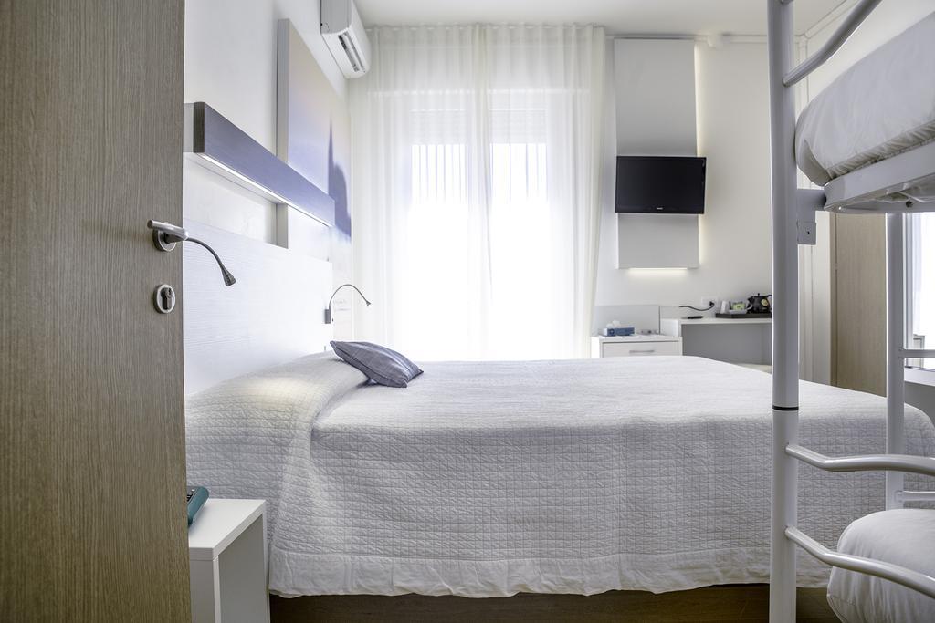 Hotel Antoniana Caorle Luaran gambar